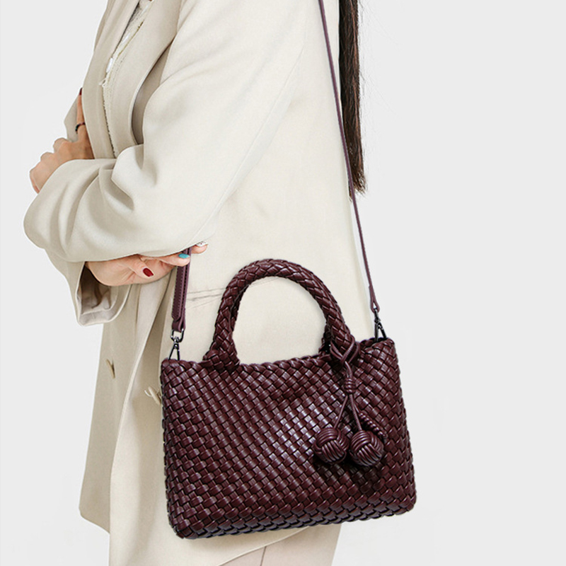 Woven Shopper Bag Fashionable  - đánh giá và giá Leatherwork Wallet